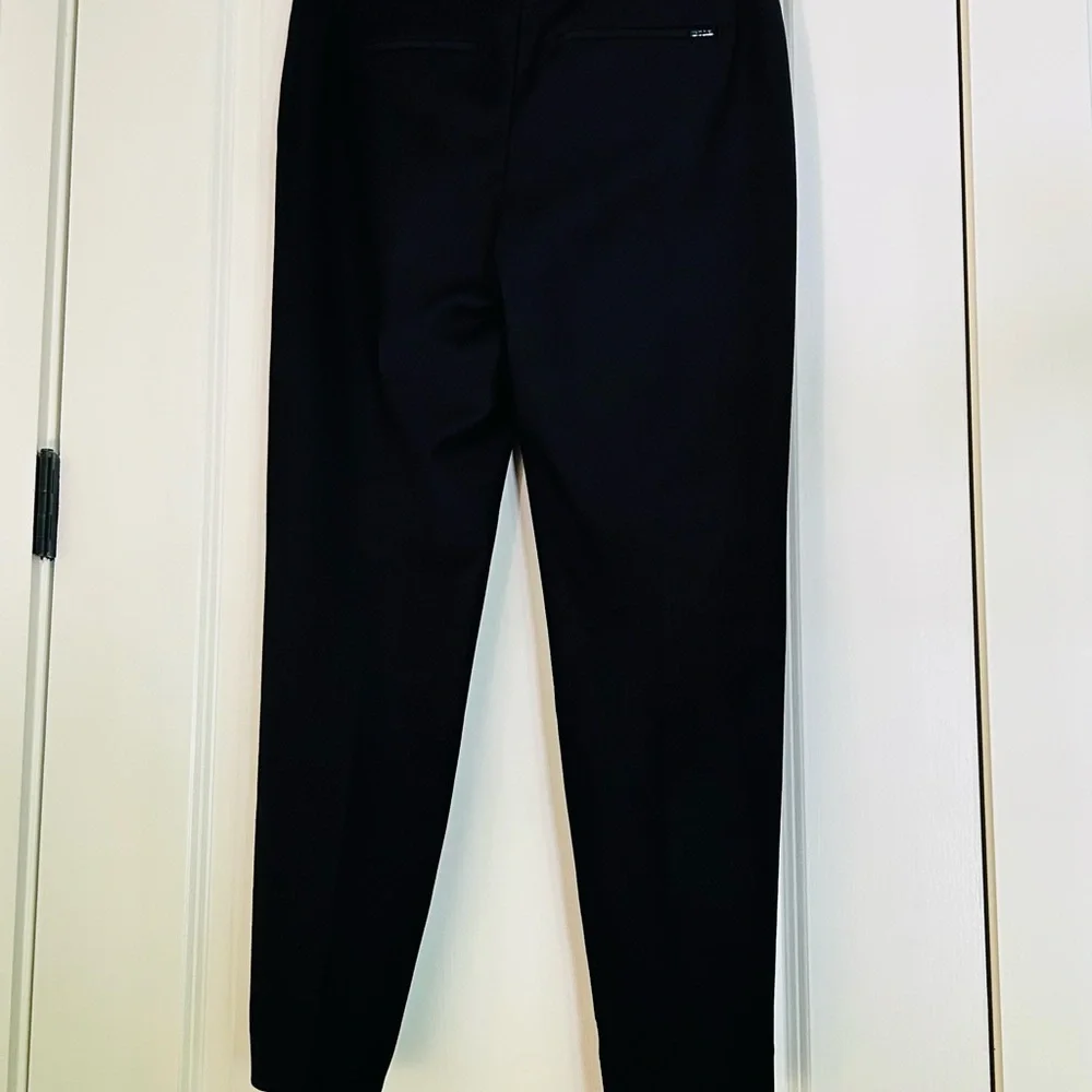 White House Black Market Black Slim Ankle Pants Women’s Size 6 - Picture 3 of 4
